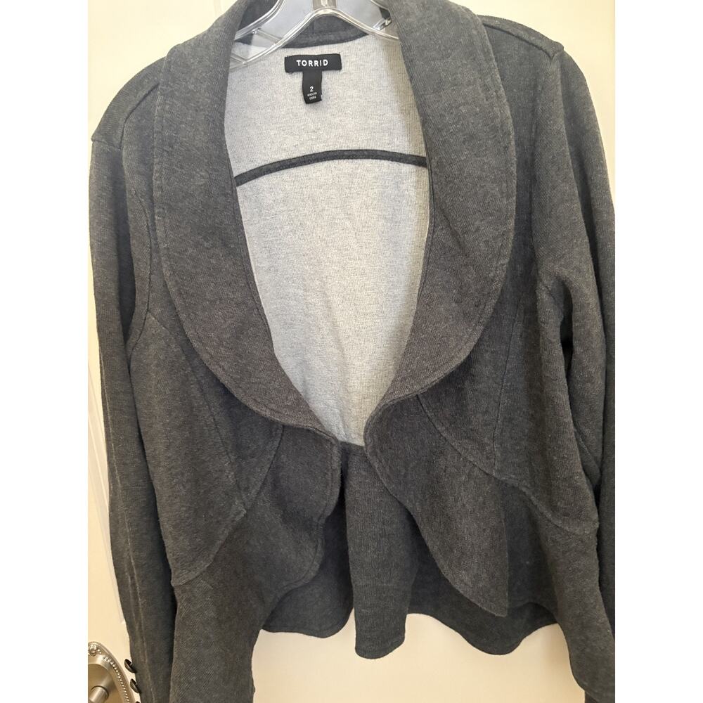 Torrid Size 2 Ruffle Front Light Jacket Charcoal Gray 100% Cotton Size 2 - Picture 3 of 5
